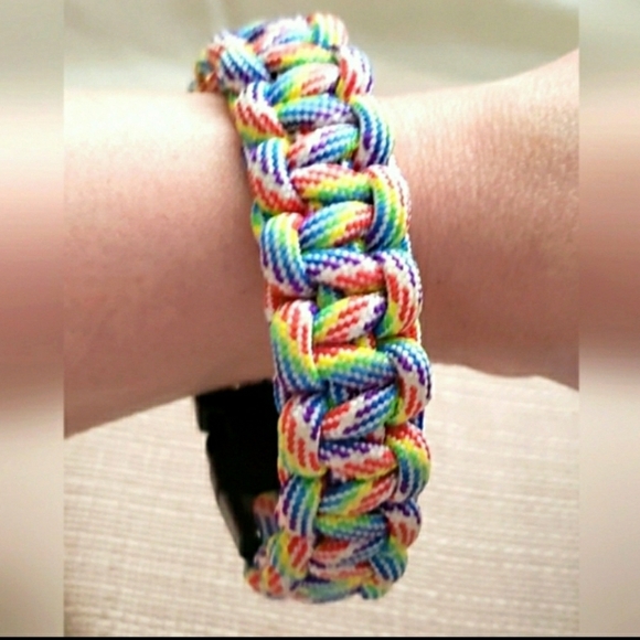 Rainbow Braided Paracord Rope Bracelet Buckle Clasp Red Blue Green Purple MBr30 - Picture 1 of 4